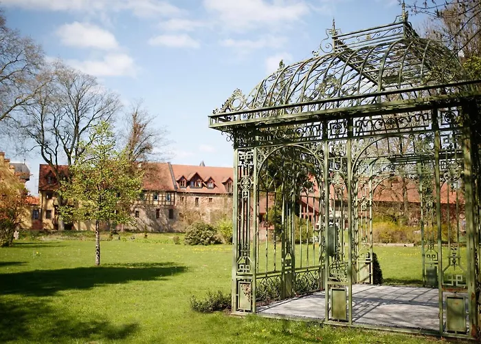 Schlosshotel Weyberhöfe